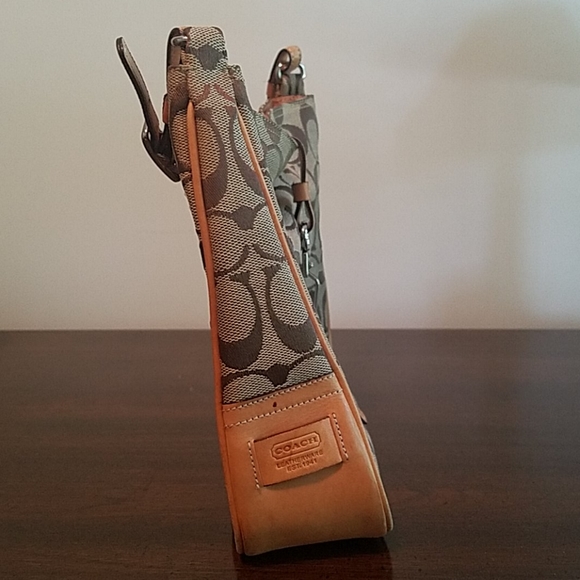 Coach shoulder bag - Picture 7 of 8